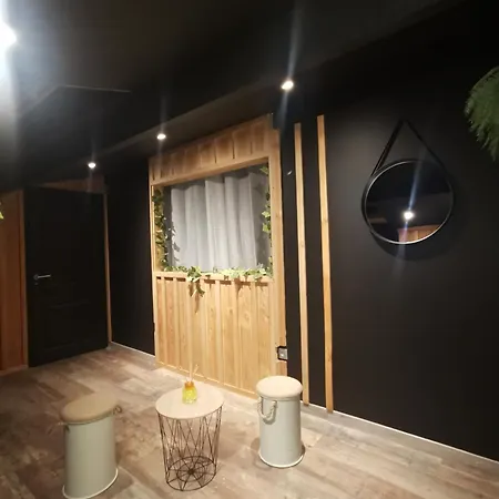 Love Room Paradix Saint-Denis-de-Pile Exterior photo